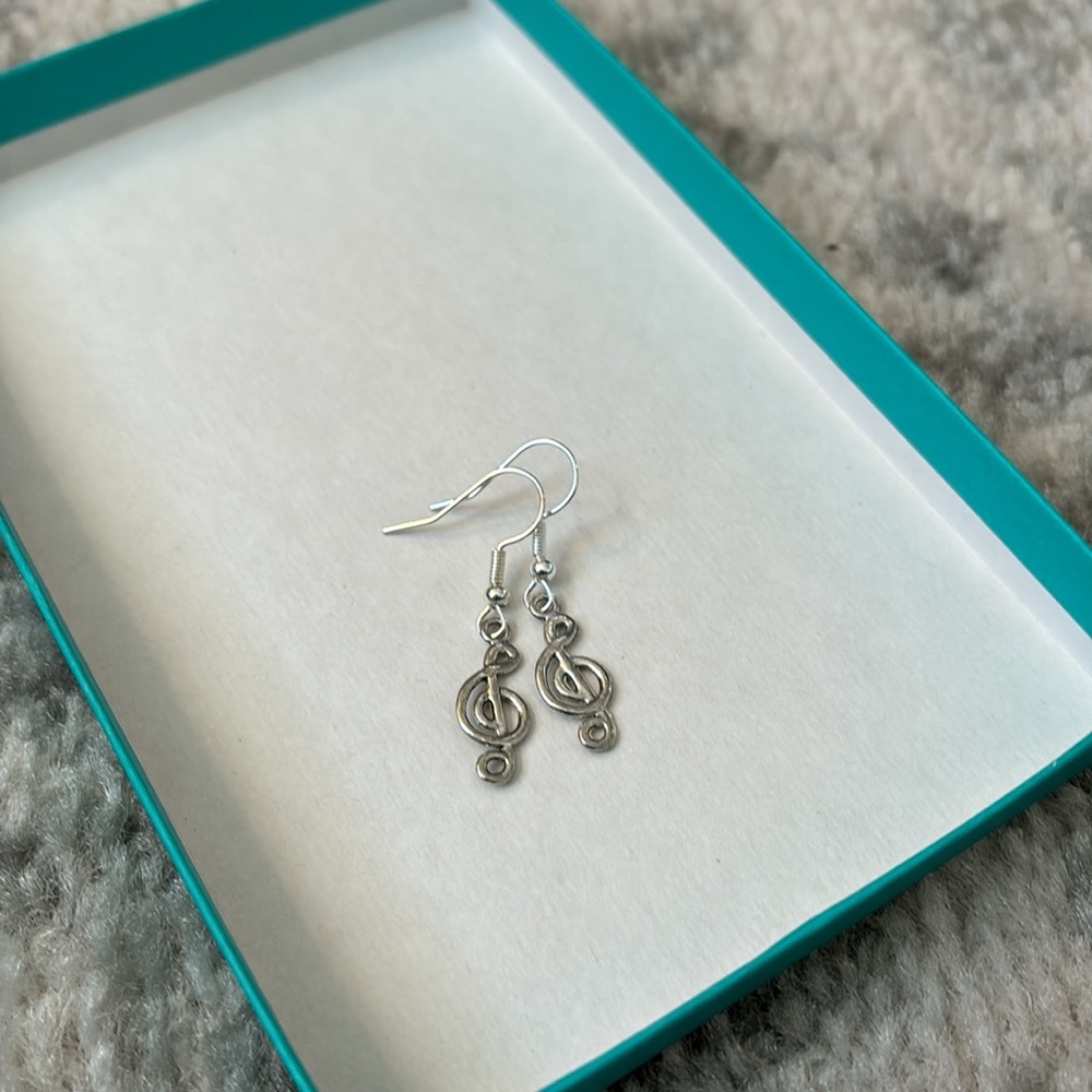 Earrings - Picture 2 of 2